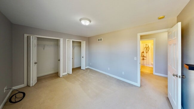 Building Photo - 3 Bedroom House for Rent