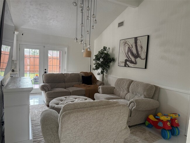 Building Photo - 4622 Fitzwater Dr