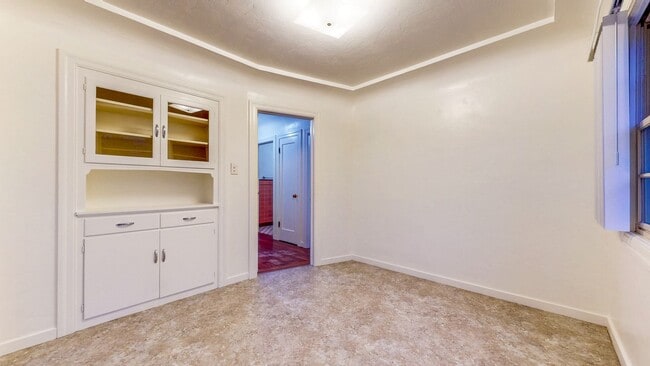 Building Photo - PURE Property Management -  Charming 2BR/1...