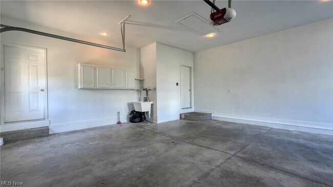 Building Photo - 158 Chelsea Cove