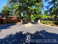 Building Photo - 2092 University Park Dr
