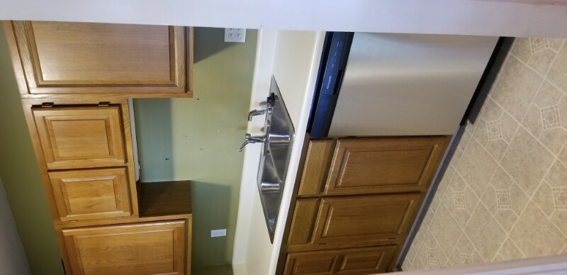 Building Photo - 481 Bramblewood Ln