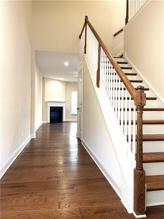 Building Photo - 502 Cooper Ln