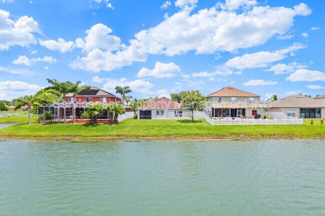 Building Photo - 31022 Bridgegate Dr