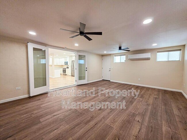 Building Photo - 640 Claydelle Ave