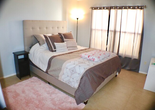 Building Photo - 135 Bailey Cir