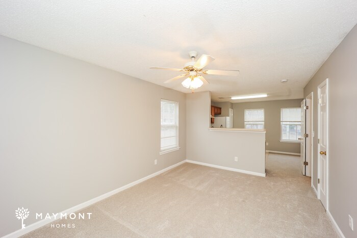 Building Photo - 1601 Hallmark Hills Dr