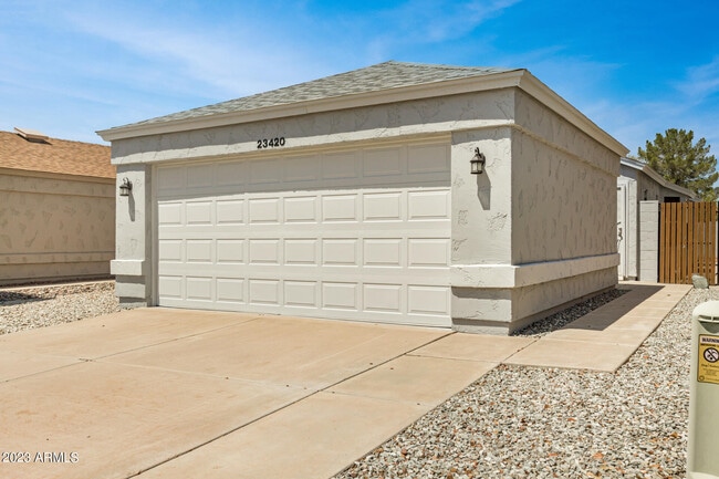 Building Photo - 23420 N 40th Ln