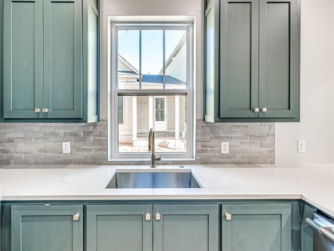 Building Photo - 29596 Memory Ln