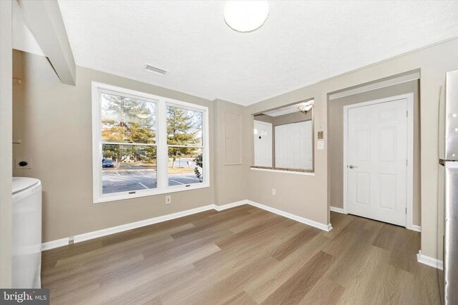 Building Photo - 103 Savannah Ct