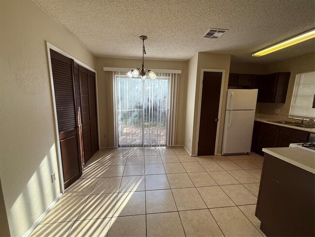 Building Photo - 7900 Ibis Cove