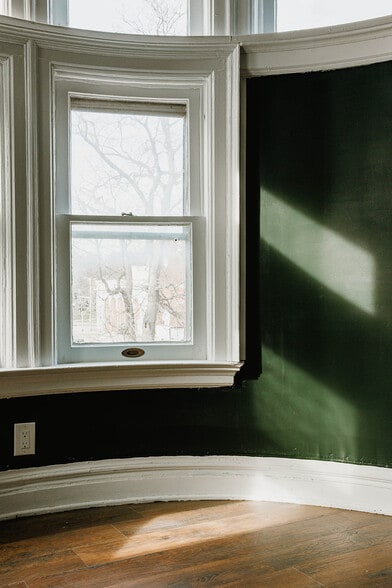 Building Photo - 503 Church St