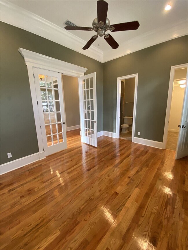 Building Photo - 3126 Baringer Hill Dr