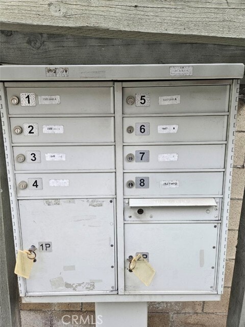 Building Photo - 1345 W Hillandale Ave