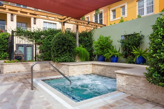 Building Photo - 1 Bed/1 Bath Condo in Gorgeous Resort Style Community