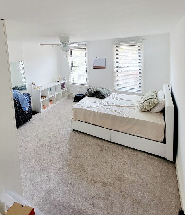 Master Bedroom - 3507 Gough St