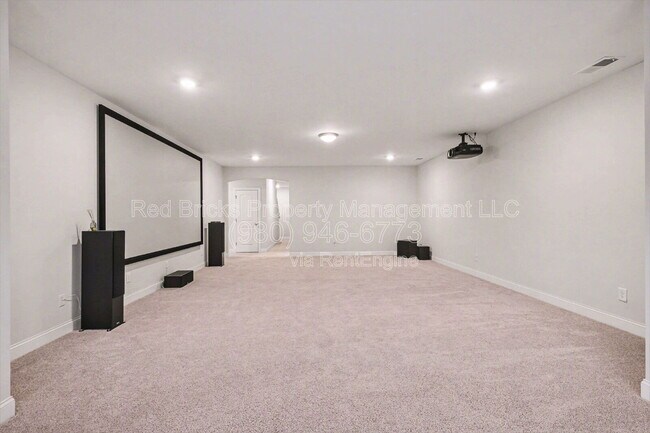 Building Photo - 7907 Moon Hl Pl