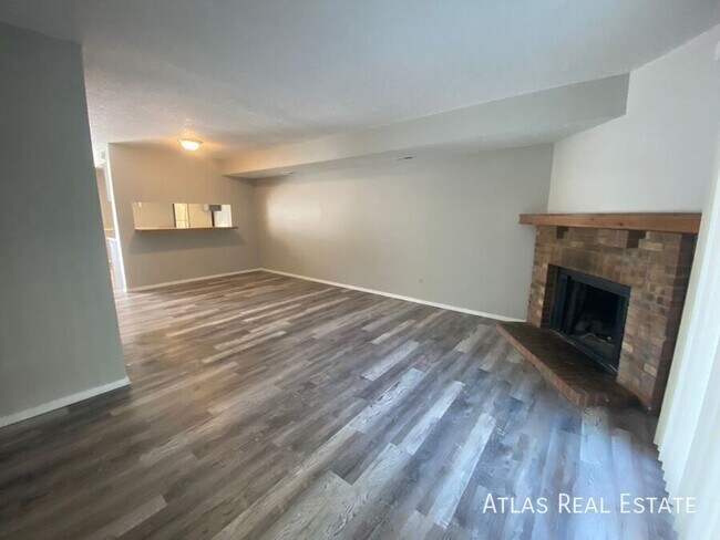 Building Photo - 7529 Banner Ct