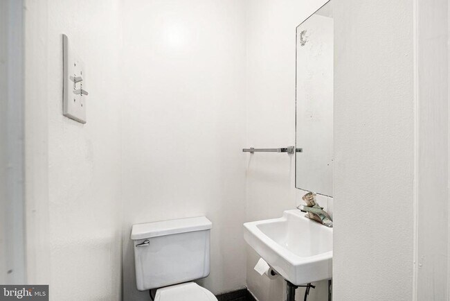 Building Photo - 1510 Green St