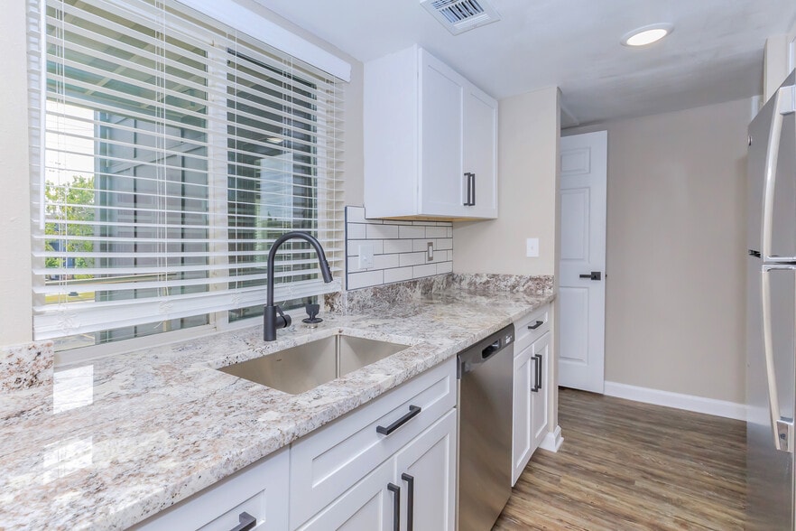 Building Photo - The Local on Severn