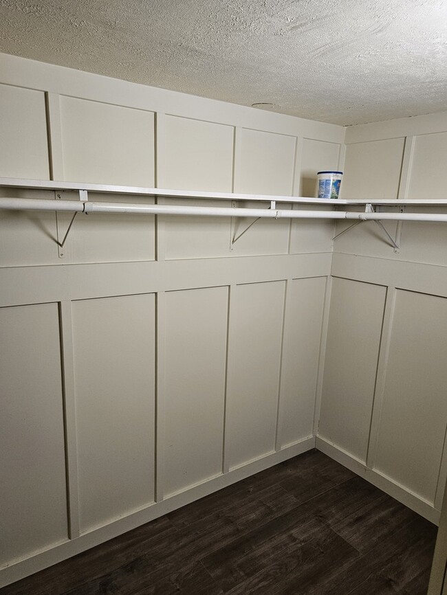 Building Photo - 2 Bedroom 2 Baths Ranch Home