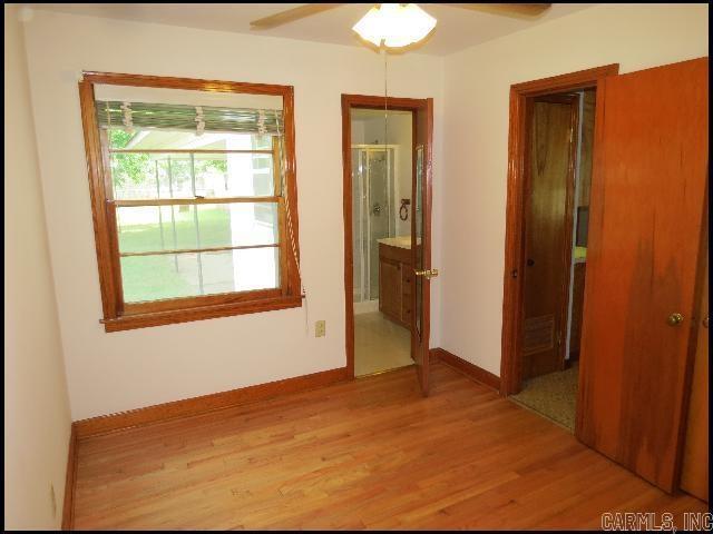 Building Photo - 5212 Lynch Dr