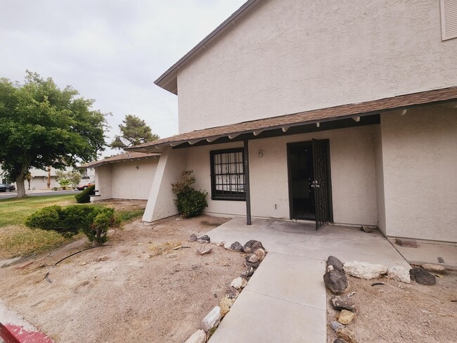 Building Photo - 1291 Elizabeth Ave