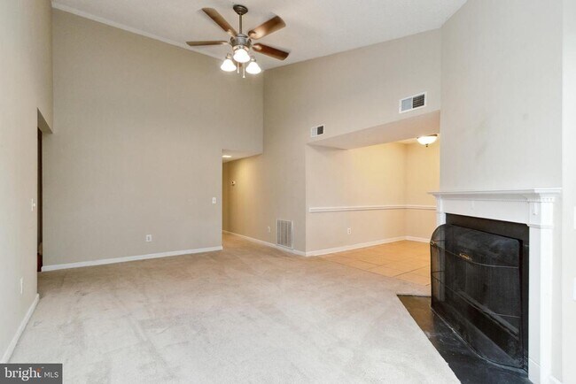 Building Photo - 9260 Niki Pl