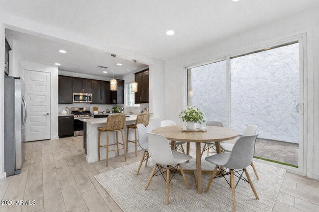 Building Photo - 8336 E Peterson Ave