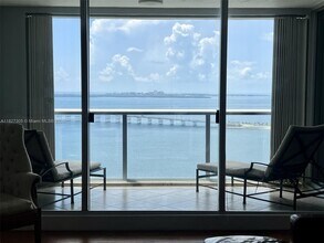 Building Photo - 1541 Brickell Ave