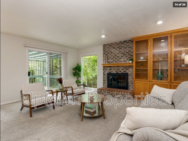 Building Photo - 320 NW 163rd Pl