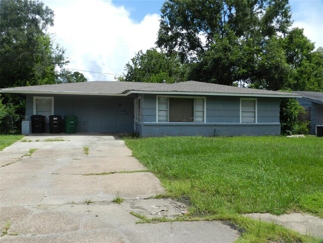 Building Photo - 6031 Ridgeway Dr