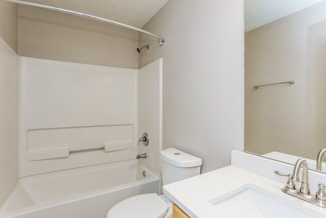 Building Photo - 260 Toffee Ct