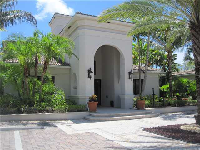 Building Photo - 3020 Alcazar Pl