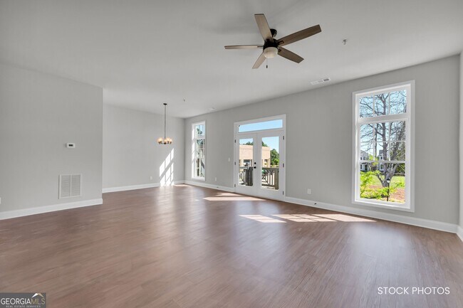 Building Photo - 1038 Homestead Way St