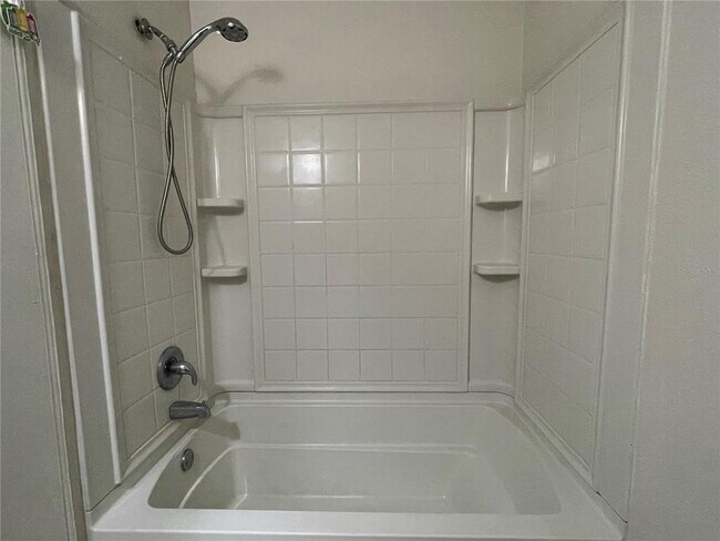 Building Photo - 1208 Carlton Ave