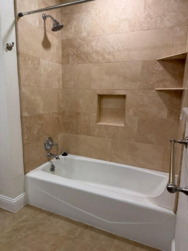 Building Photo - 1805 Wycliffe Dr