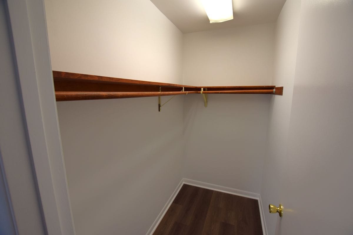 Building Photo - 13 SE 2nd St