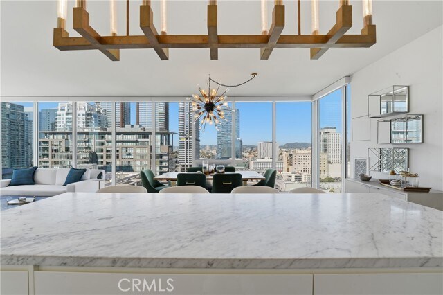 Building Photo - 1050 S Grand Ave