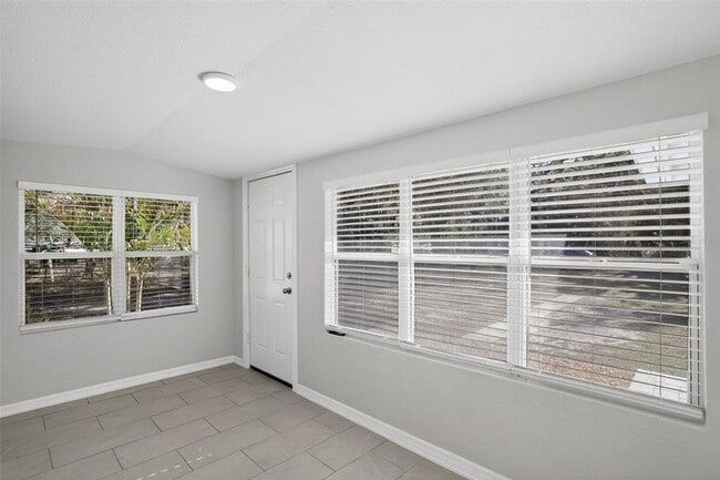 Building Photo - 5480 Lake Tyner Dr