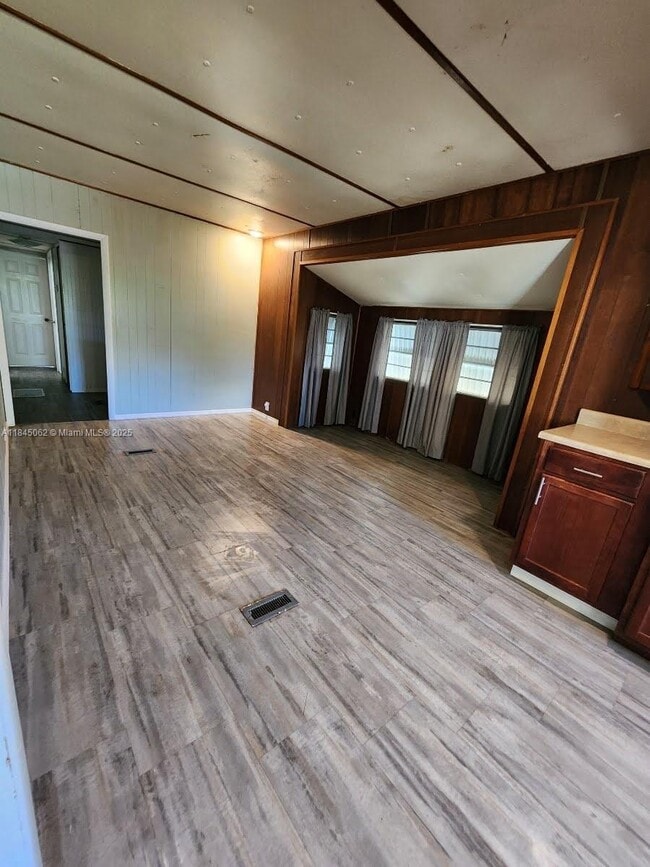 Building Photo - 4248 Hibiscus Cir