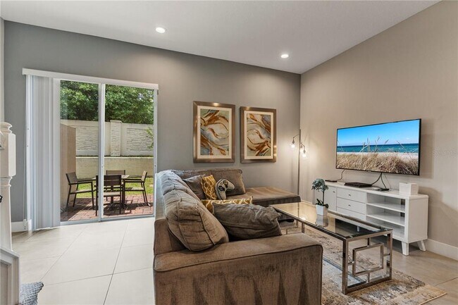 Building Photo - 2664 Sunrise Shores Dr