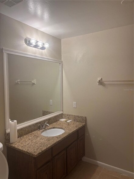 Building Photo - 1320 Mountain View Dr