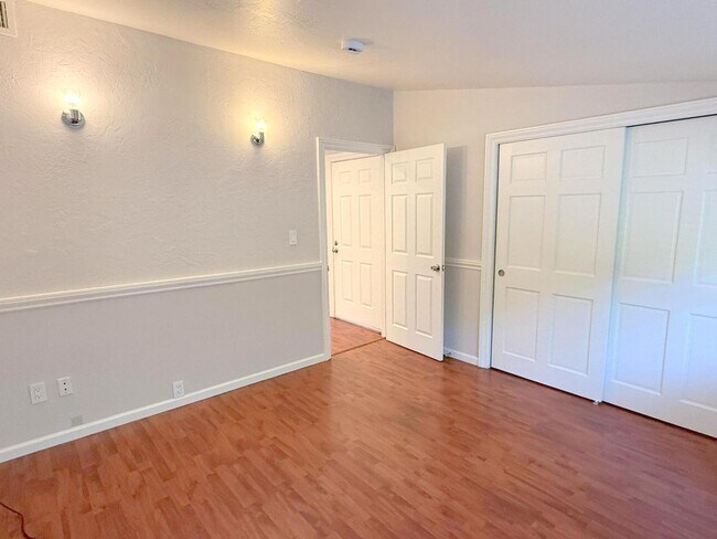 Building Photo - Sprawling Westside Walnut Creek Ranch Home...