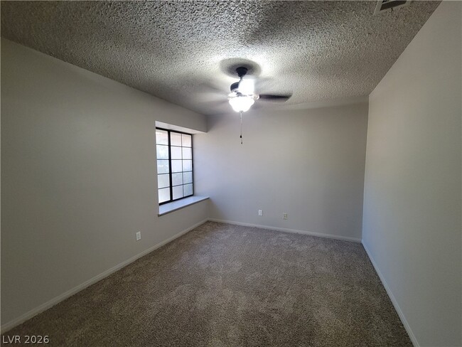 Building Photo - 3319 Palmdesert Way