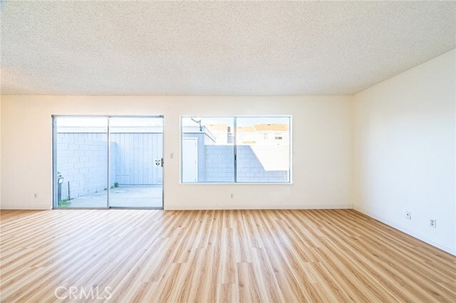 Building Photo - 1044 Cyn Spg Ln