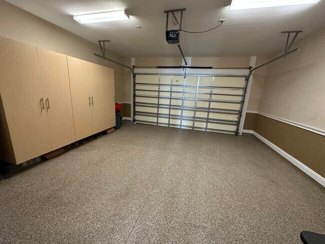 Building Photo - 231 Calusa Blvd