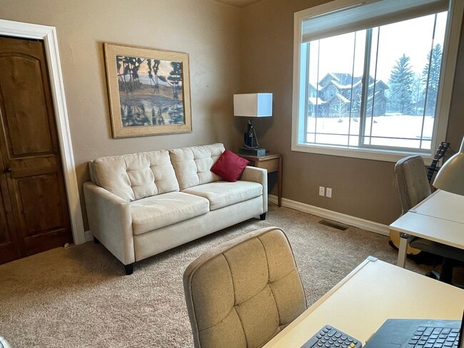 Building Photo - 3029 River Lakes Dr