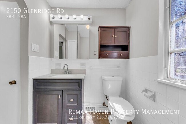 Building Photo - 2150 Glenridge Rd