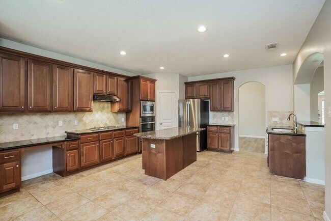 Building Photo - 2130 Pelican Landing Ct